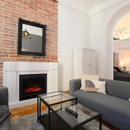 Your Place Apartment *